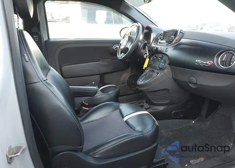 2017 Fiat 500E Battery Electric z USA, uszkodzony, nr VIN 3C3CFFGE8HT530039